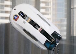 Hobot R3: Robotski čistilec oken z dvojnim ultrazvočnim sistemom za pršenje tekočine