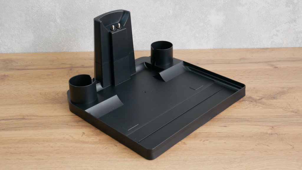 iLIFE W90: base de carga y autolimpieza