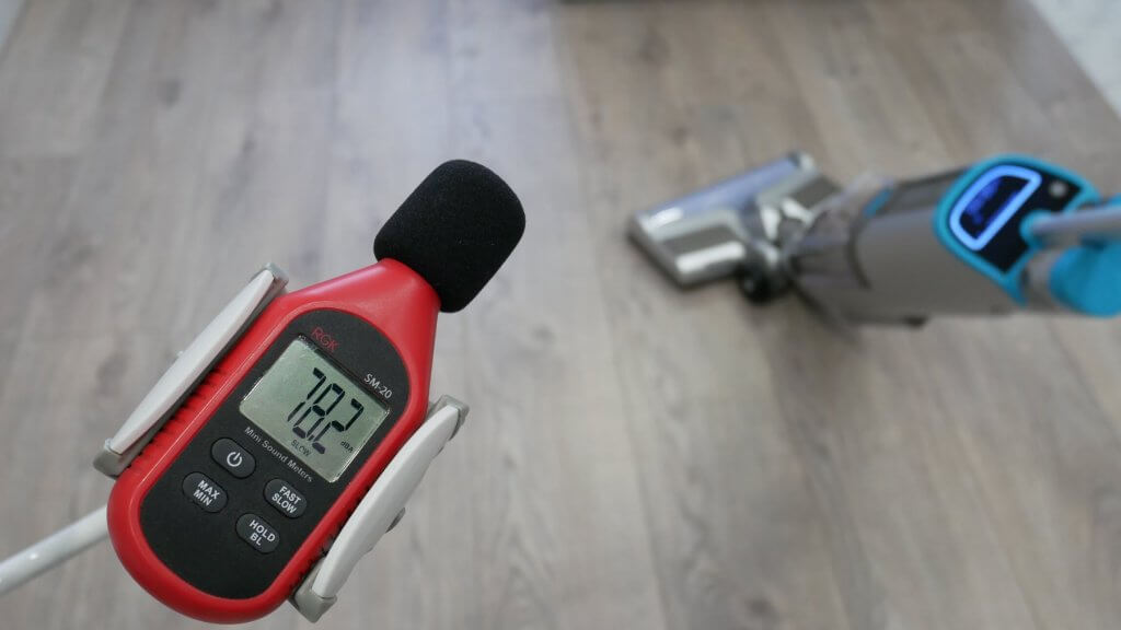 REDMOND RV-UR368: Triukšmo lygis