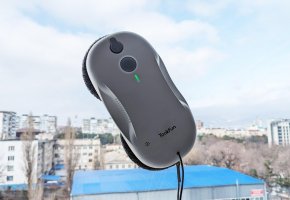 „Tookfun CW1“: įperkamas robotas langų valytuvas su dviem purškimo svirtimis