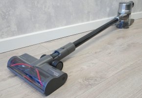 „Dreame T30“: galingas vertikalus dulkių siurblys su pilnu priedų rinkiniu