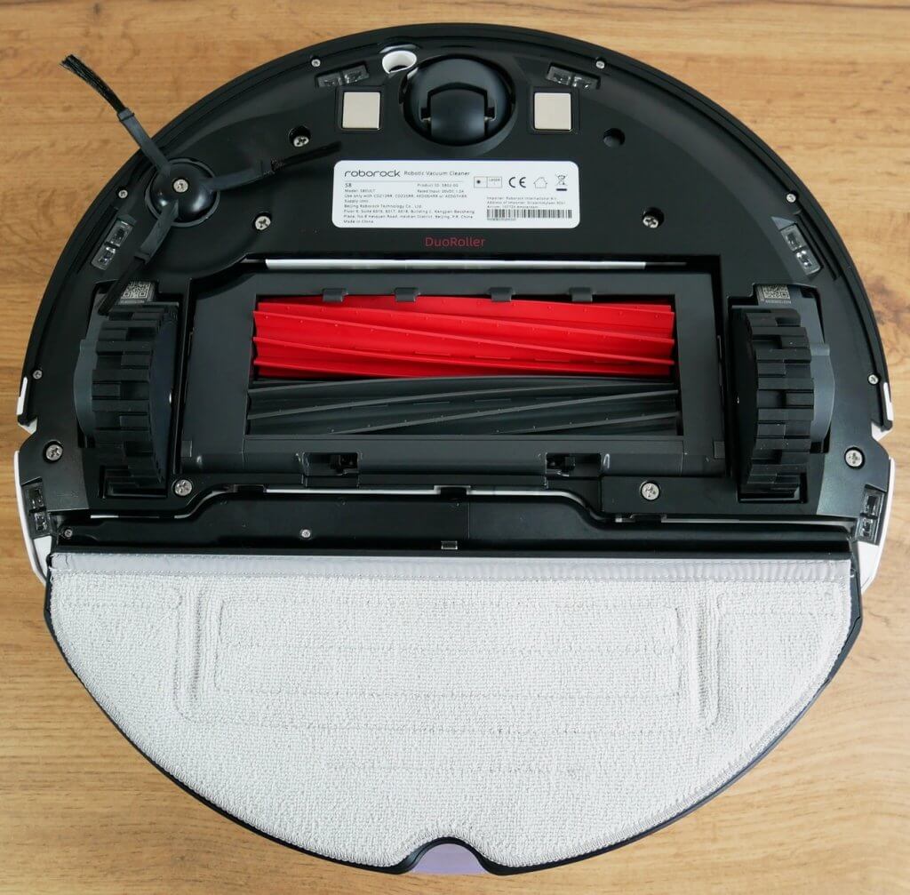 Roborock S8: Pogled od spodaj