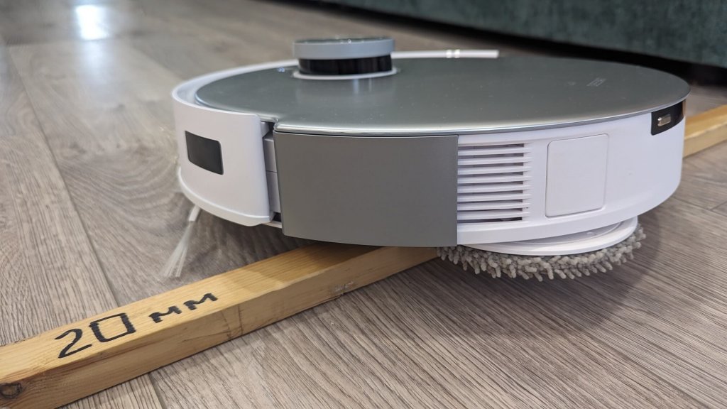 „Ecovacs Deebot T20 Pro“: kliūčių įveikimas