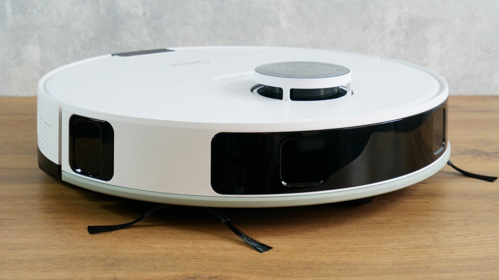 Midea M9: vaizdas iš šono