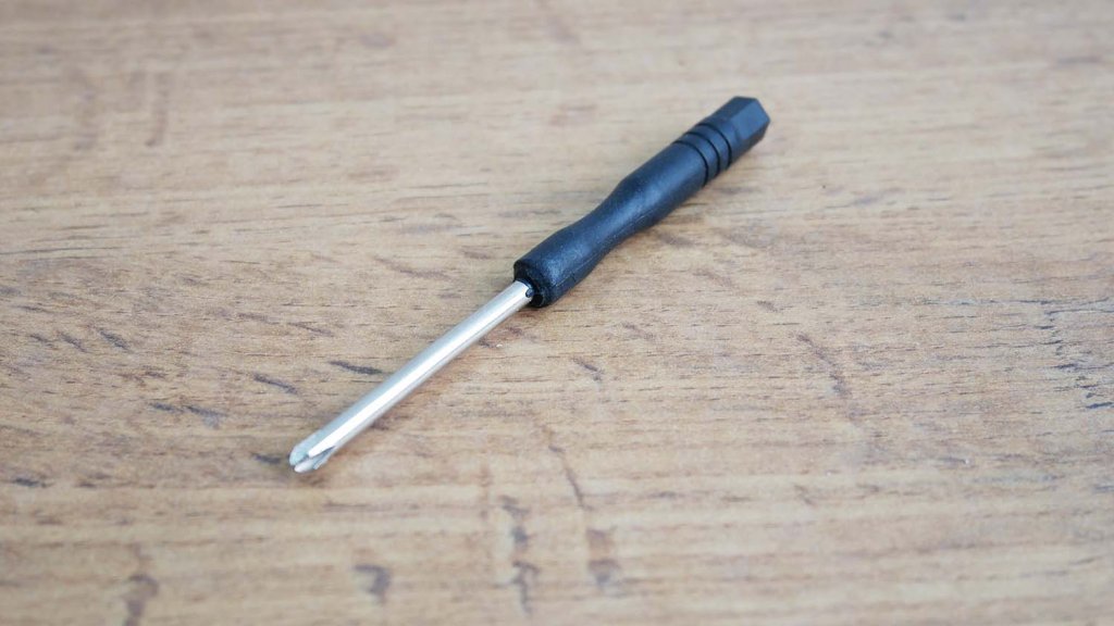 מברג מברשת צדדית