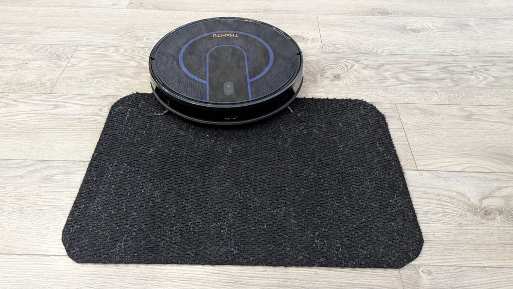 Važiavimas per juodus paviršius