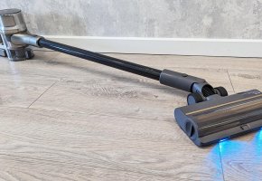 Dreame R20: galingas siurbimas, apšviesta valymo zona, pilnas priedų rinkinys