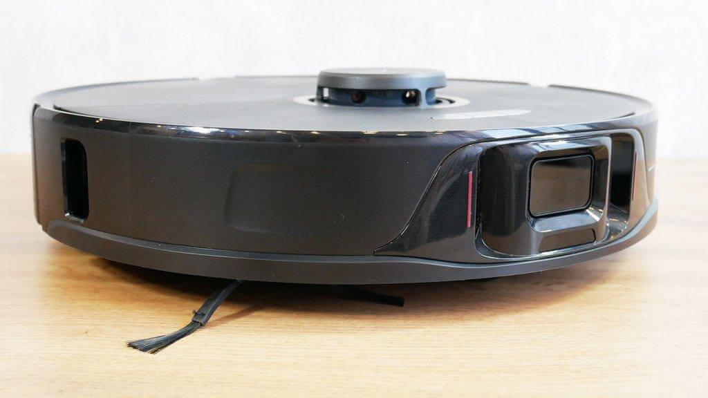„Roborock S8 Plus“: vaizdas iš šono