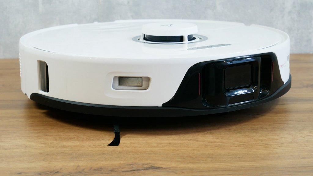 „Roborock S8 Pro Ultra“: vaizdas iš šono