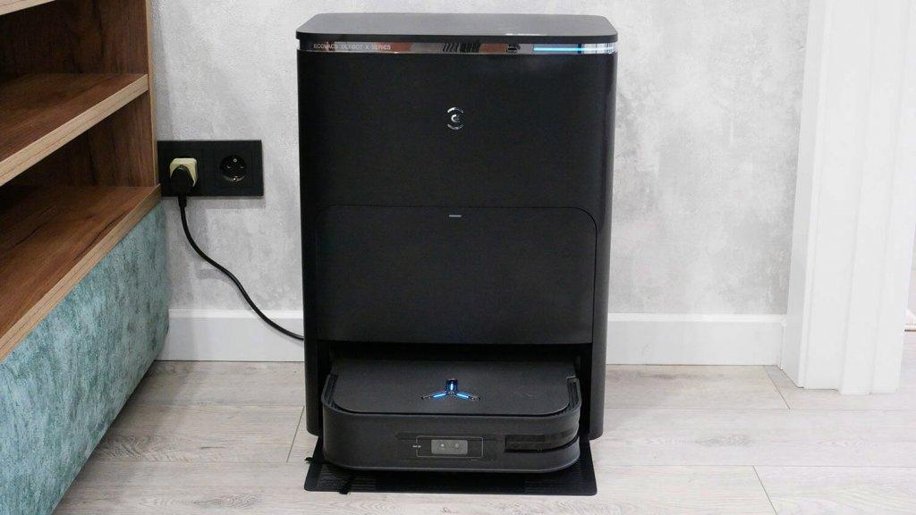„Ecovacs Deebot X2 PRO“: robotas stotyje