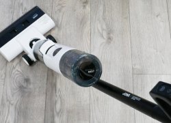 JONR ED12: vertikalus šlapio valymo dulkių siurblys su patobulinta volelių drėkinimo sistema