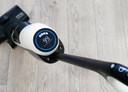 „Lydsto W1“: dviejų srautų vertikalus dulkių siurblys