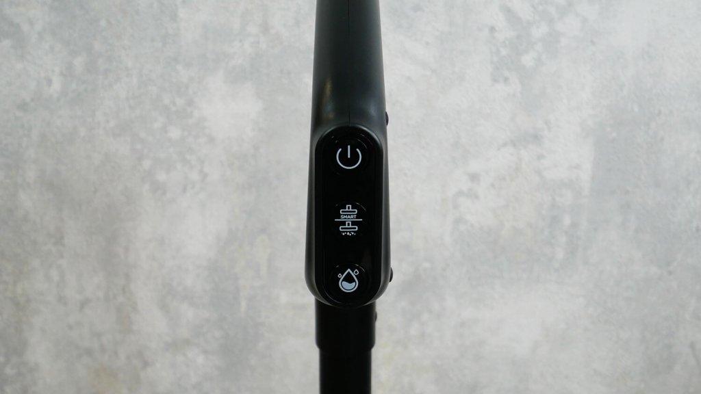 REDMOND MultiClean RV-UR390: Mygtukai ant rankenos