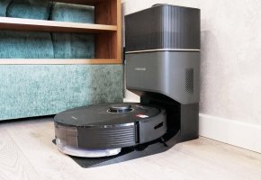 „Roborock Q5 Pro+“: du turbo šepečiai, savaiminis valymas, 5500 Pa galia