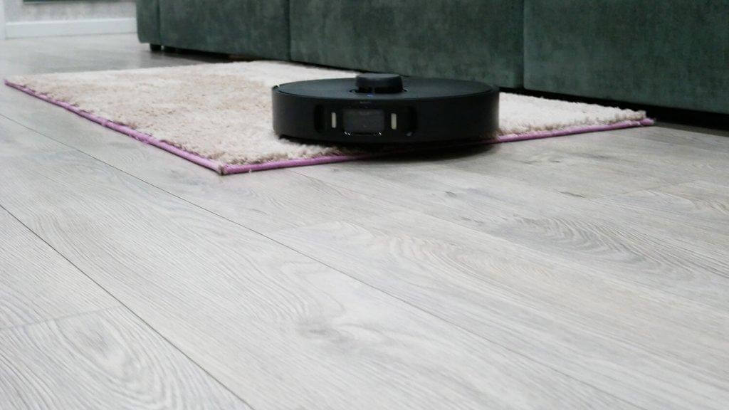 „Dreame Bot X30 Pro“: šlapias valymas ir kilimai
