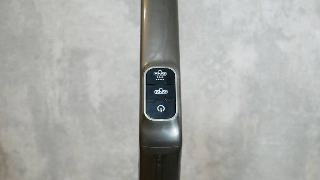 Redkey W12 Pro: Botones en el mango