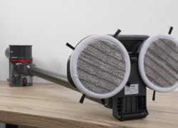 Miko V11: vertikalus dulkių siurblys su šveitimo antgaliu aukštos kokybės šlapiam valymui