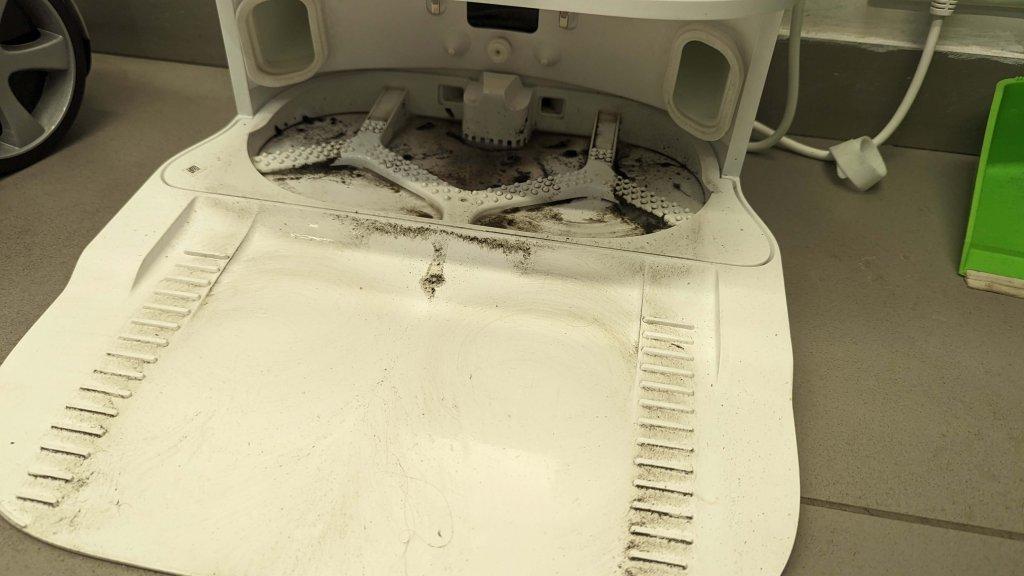 Stoties būklė po prekybos salės valymo