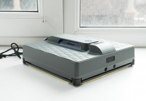 Dadget R200: Robot limpiacristales cuadrado con pulverizador de agua