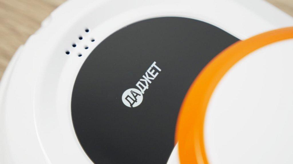 Įtaisas W100: logotipas ir garsiakalbis