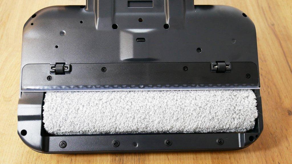 Bork V810: Rodillo movido hasta el borde