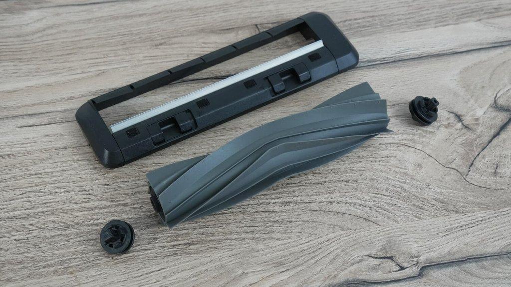 „DreameBot L10s Pro Ultra Heat“: centrinis šepetys