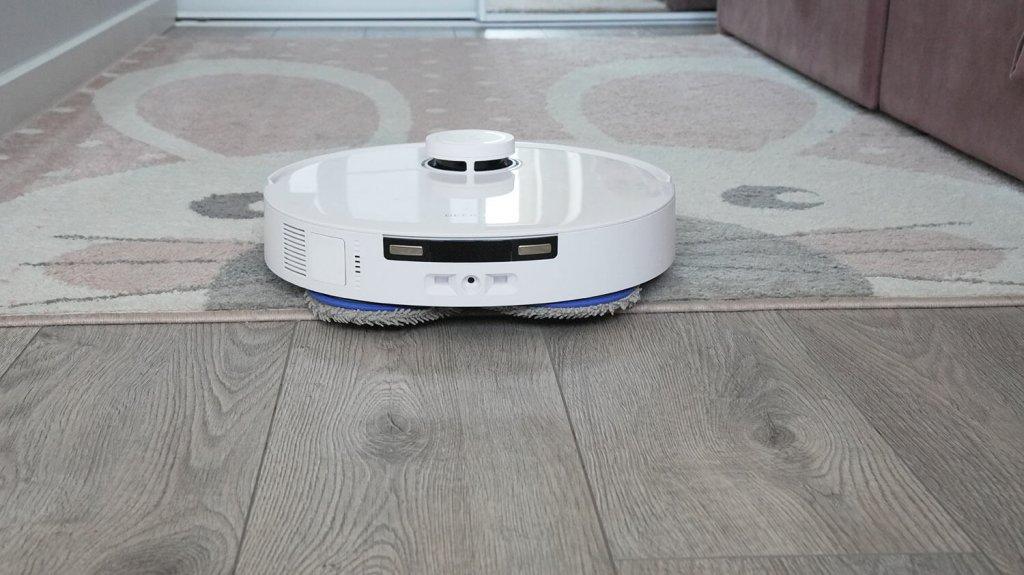 „Ecovacs Deebot T30 PRO“: kilimų valymas