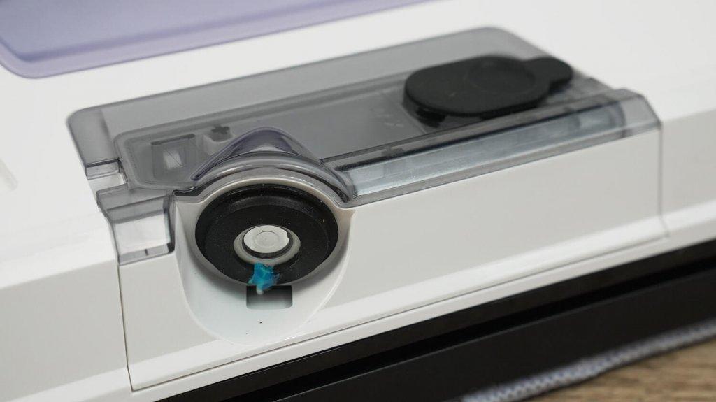 Hobot S6 PRO: Vandens bakas su purkštuvu