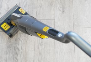 Deerma DEM-VX96W: una aspiradora vertical de lavado con dos rodillos y modo automático