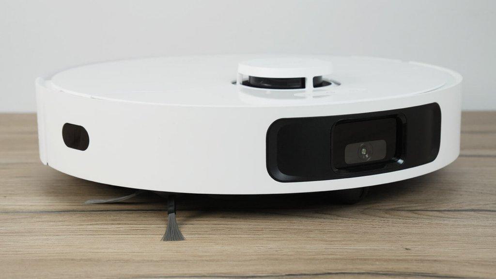 „DreameBot L10s Plus“: vaizdas iš šono