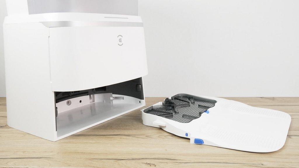 „Ecovacs Deebot T30 Pro OMNI“: nuimamas dėklas