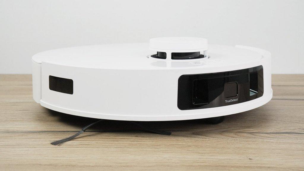 „Ecovacs Deebot T30 Pro OMNI“: vaizdas iš šono