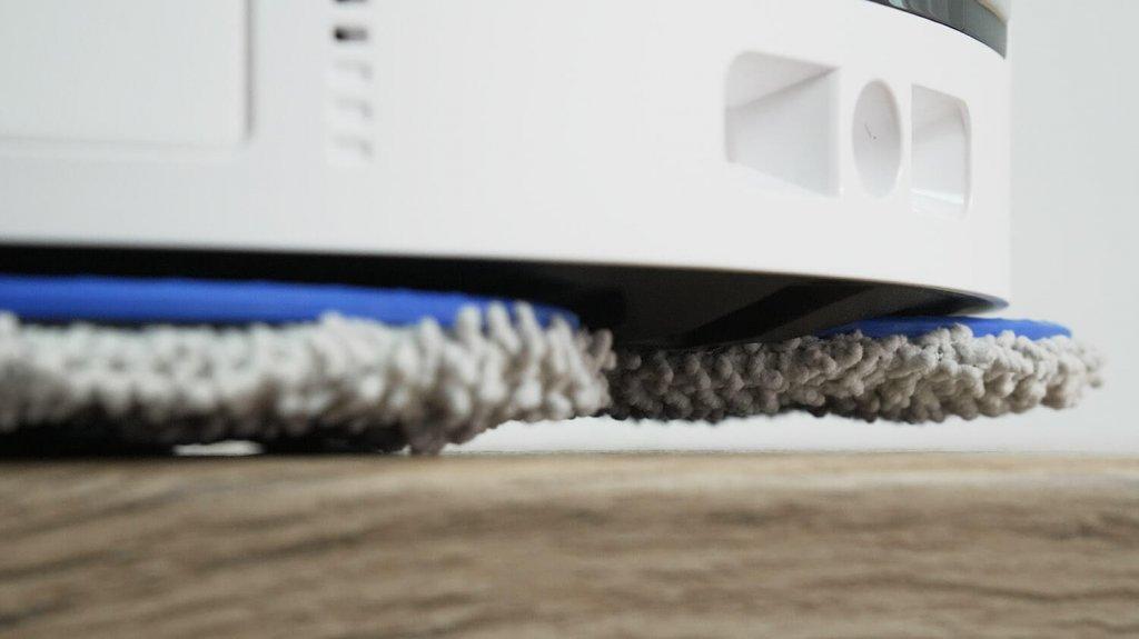 „Ecovacs Deebot T30 Pro OMNI“: Valymo ir pakėlimo svirtis