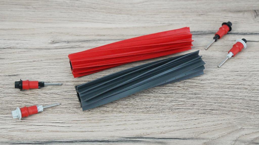 „Roborock S8 MaxV Ultra“: silikoniniai turbošepečiai