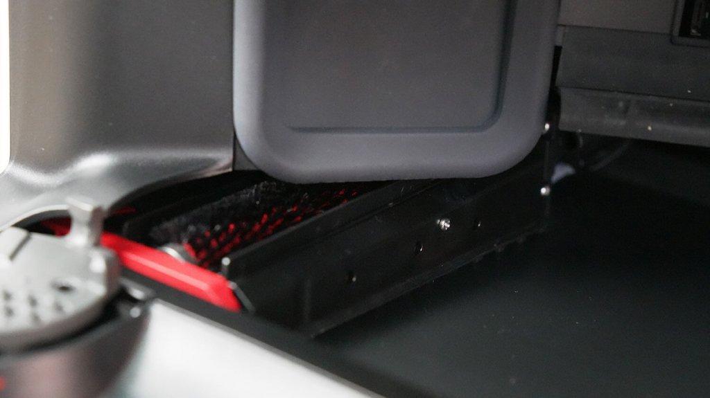 „Roborock S8 MaxV Ultra“: savaime išsivalantis dugnas su grandikliais