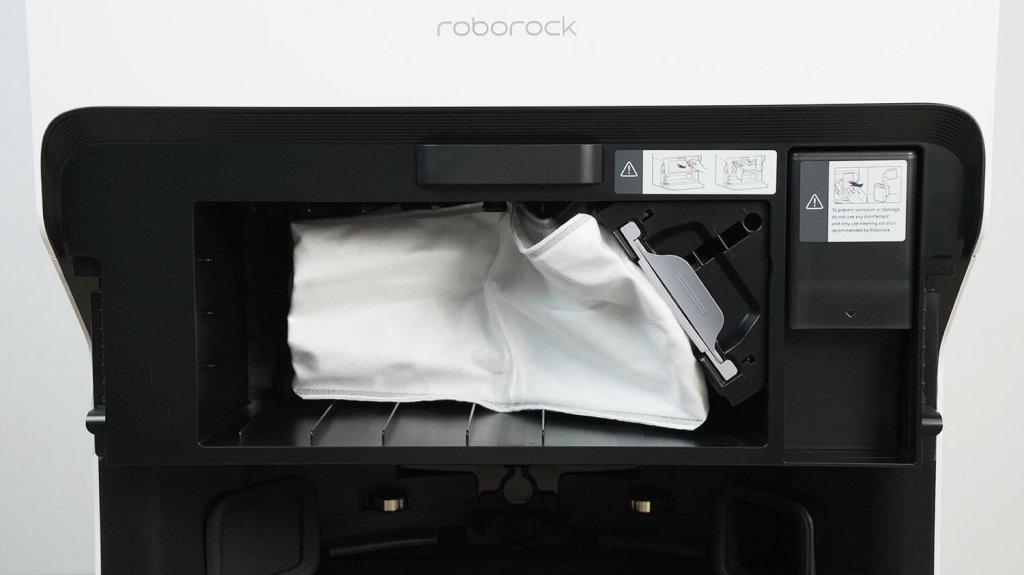 „Roborock S8 Max Ultra“: valymo maišelio ir bako vieta