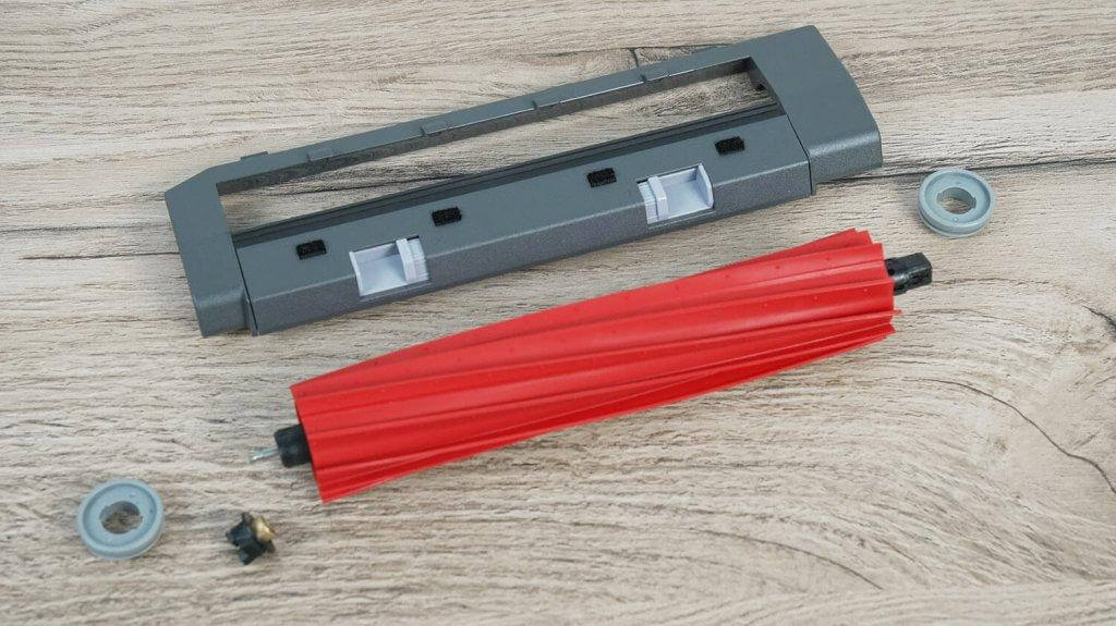 Roborock Qrevo PRO: centrinis šepetys