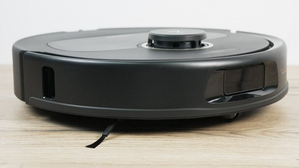 Roborock Qrevo PRO: vaizdas iš šono