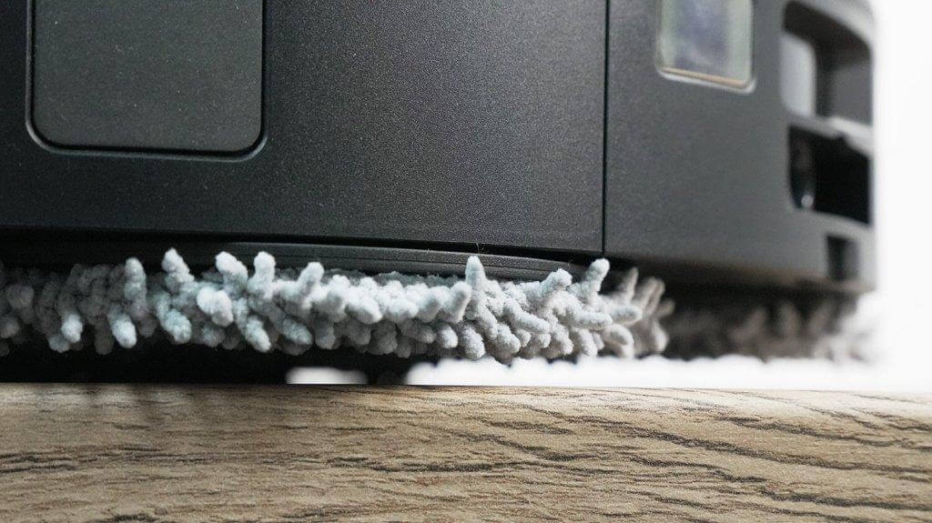 Roborock Qrevo PRO: automatinis servetėlių keltuvas