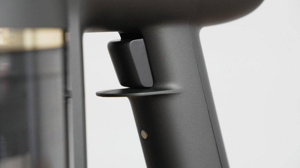 Dreame R10 Pro Aqua: Maitinimo mygtukas