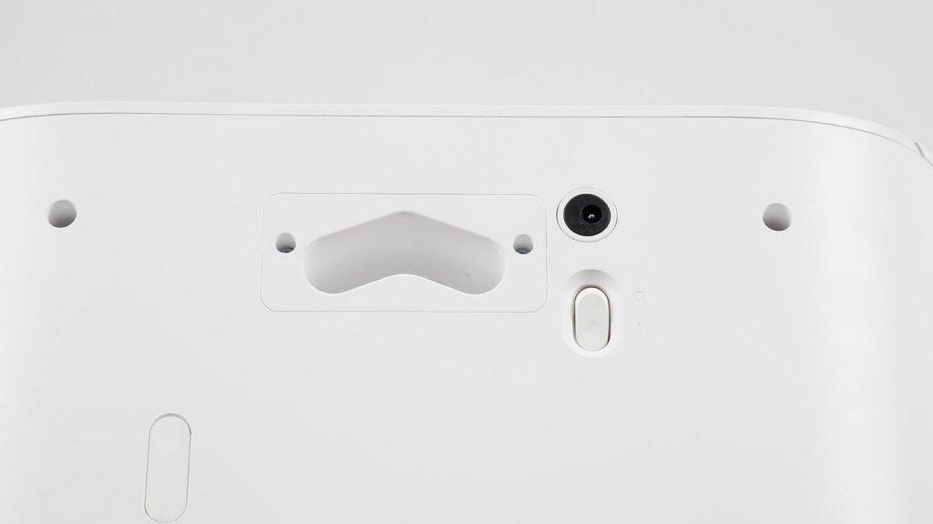 „Dreame X40 Ultra Complete“: Skylės stotelei prijungti prie kanalizacijos ir šalto vandens tiekimo