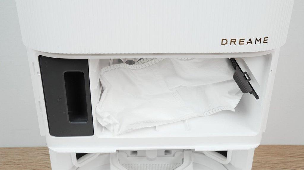 „Dreame X40 Ultra Complete“: nešvarumų maišas ir ploviklio bakas