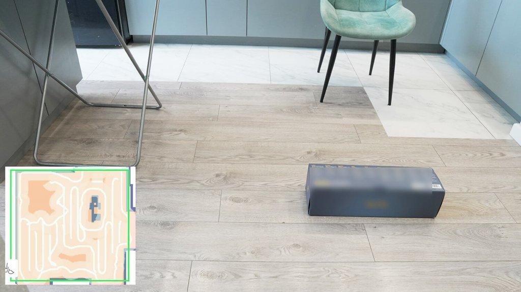 „Midea VCR V12“: kambario navigacija