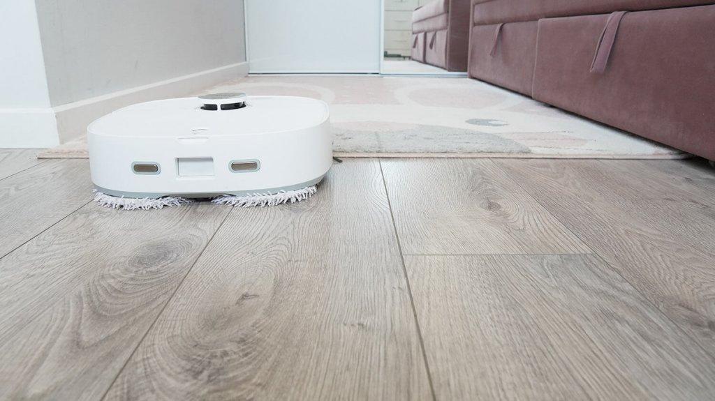 Midea VCR V12: šlapias valymas ir kilimų valymas