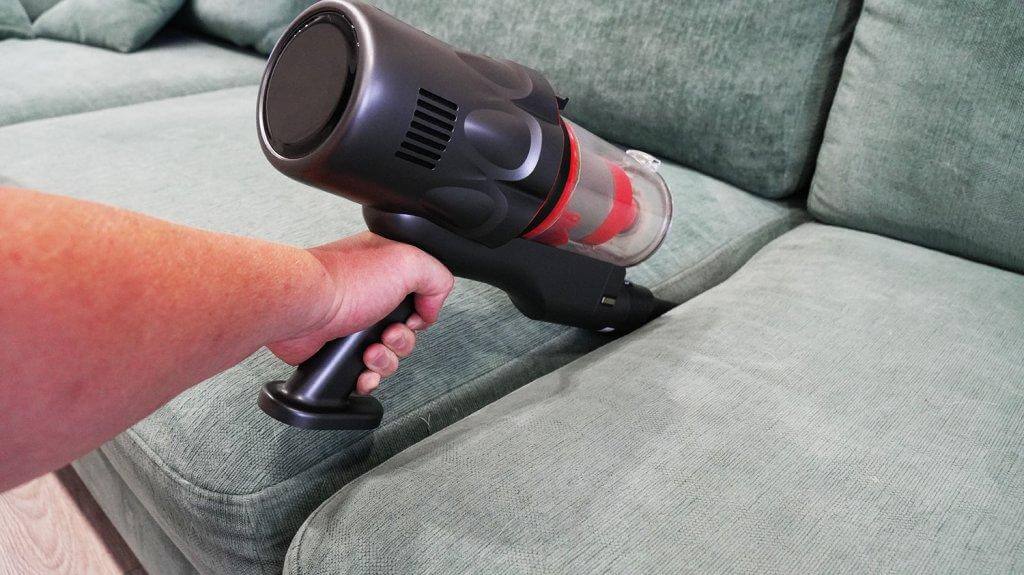 „Deerma DEM-T30W“ stotelė: plyšių valymo įrankio naudojimas