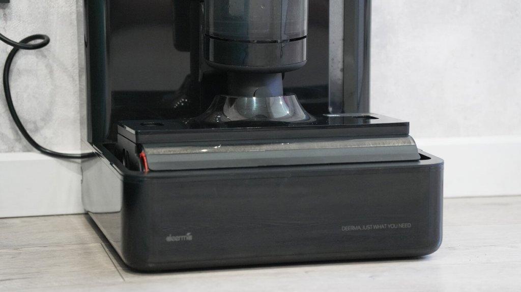 Deerma DEM-VX900W: savaime išsivalantis