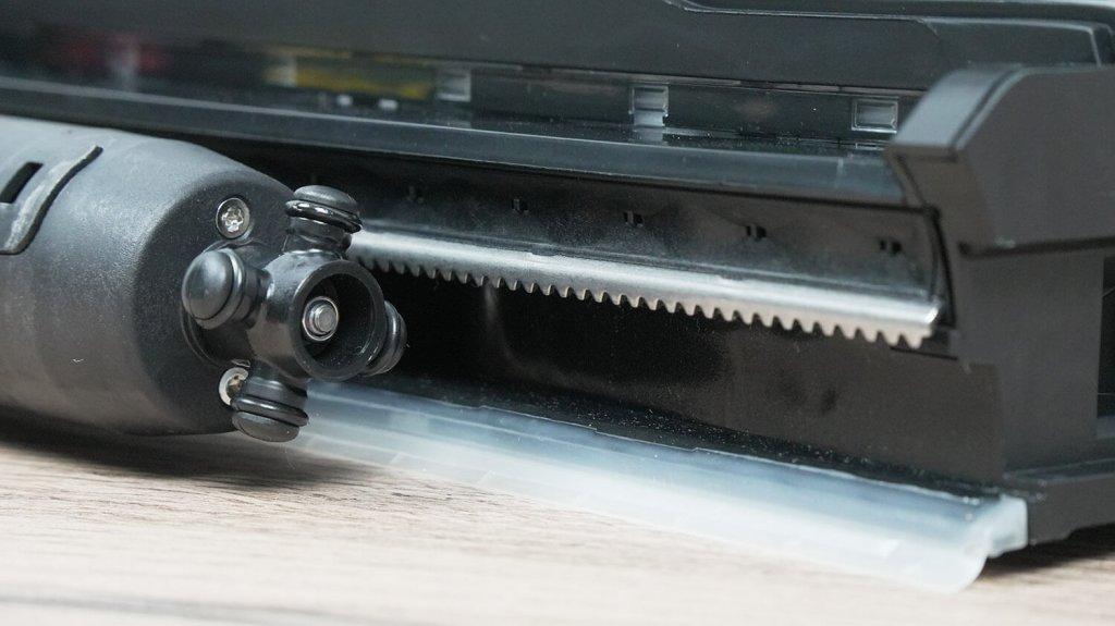 Dreame H14 Dual: Peine metálico para cepillado con rodillo