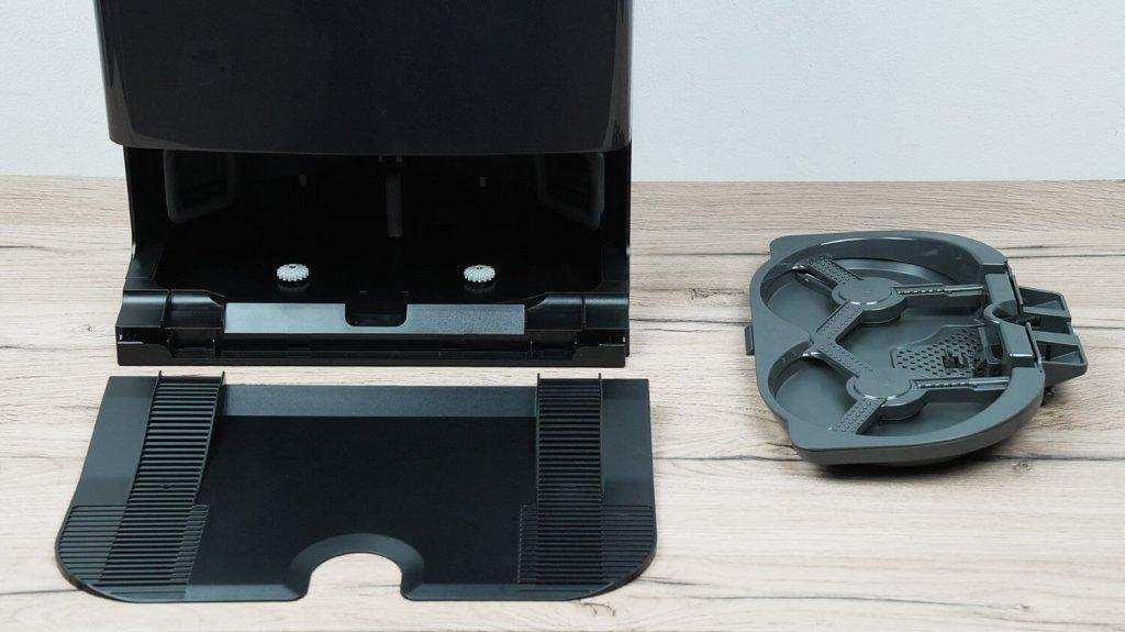 „Roborock Qrevo Master“: nuimamas padėklas ir kanalizacija