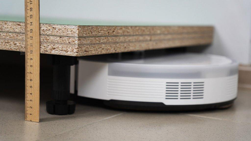 „Dreame Trouver S10“: Praėjimas po žemais baldais