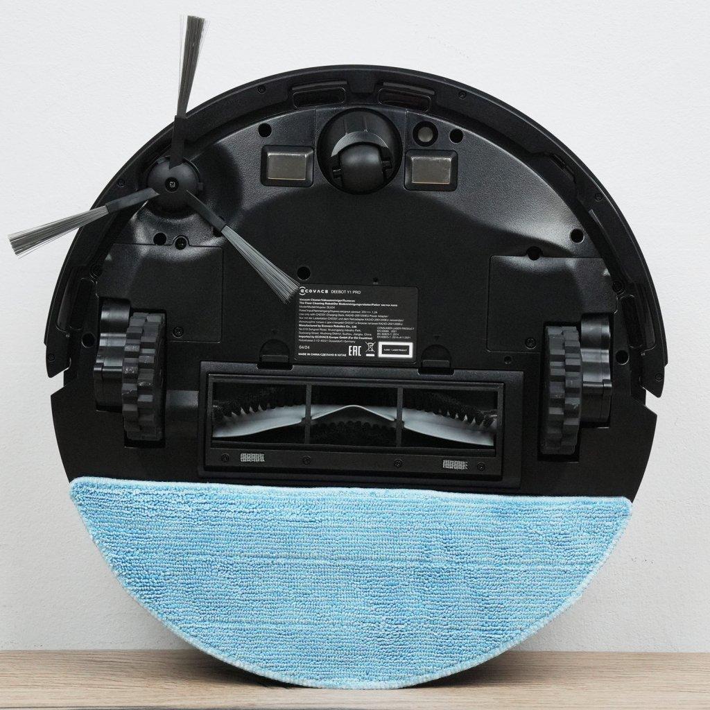 „ECOVACS DEEBOT Y1 Pro“: vaizdas iš apačios
